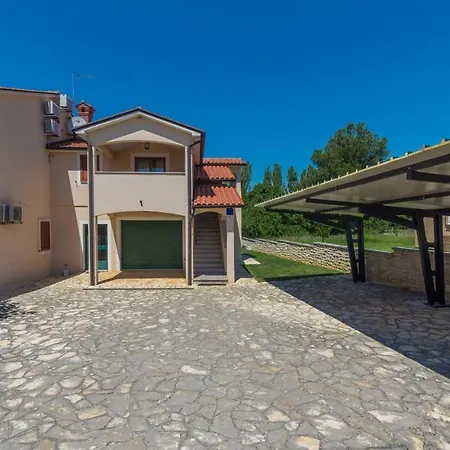 Guest house Stanko Vrvari