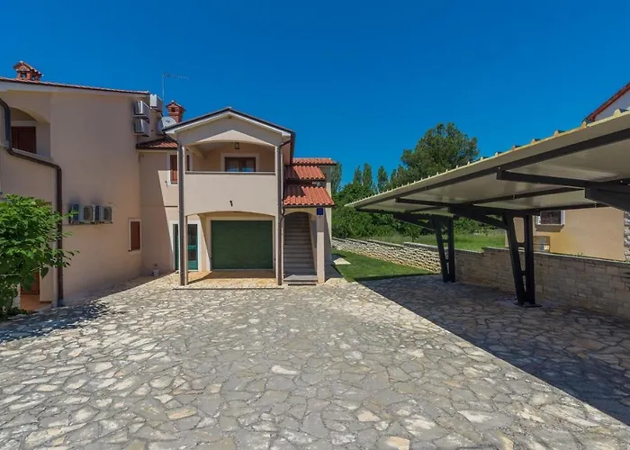 Gostinjska kuća Stanko Vrvari